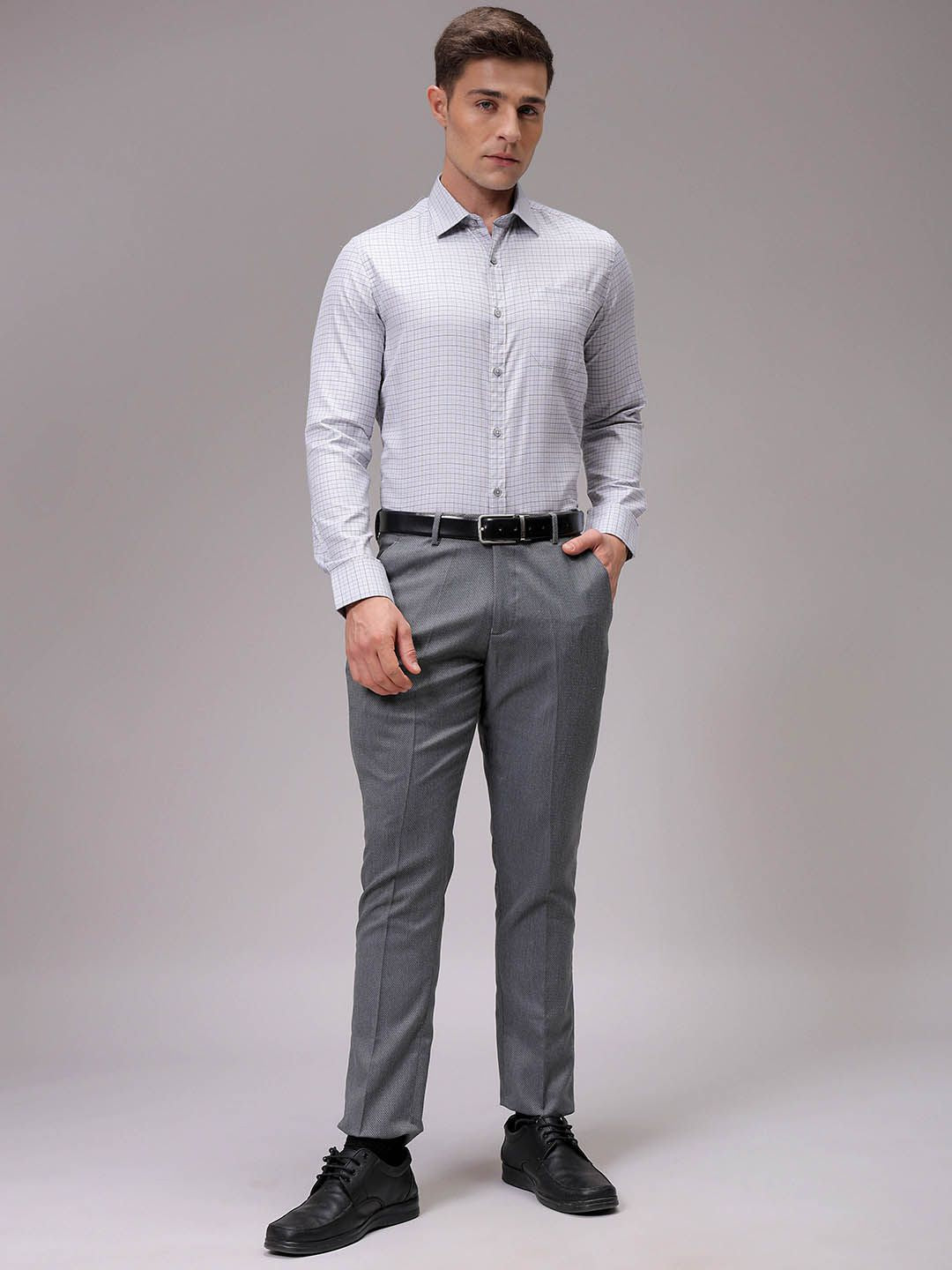 The Indian Garage Co. X Luxe Men Slim Fit Opaque Checked Formal Shirt