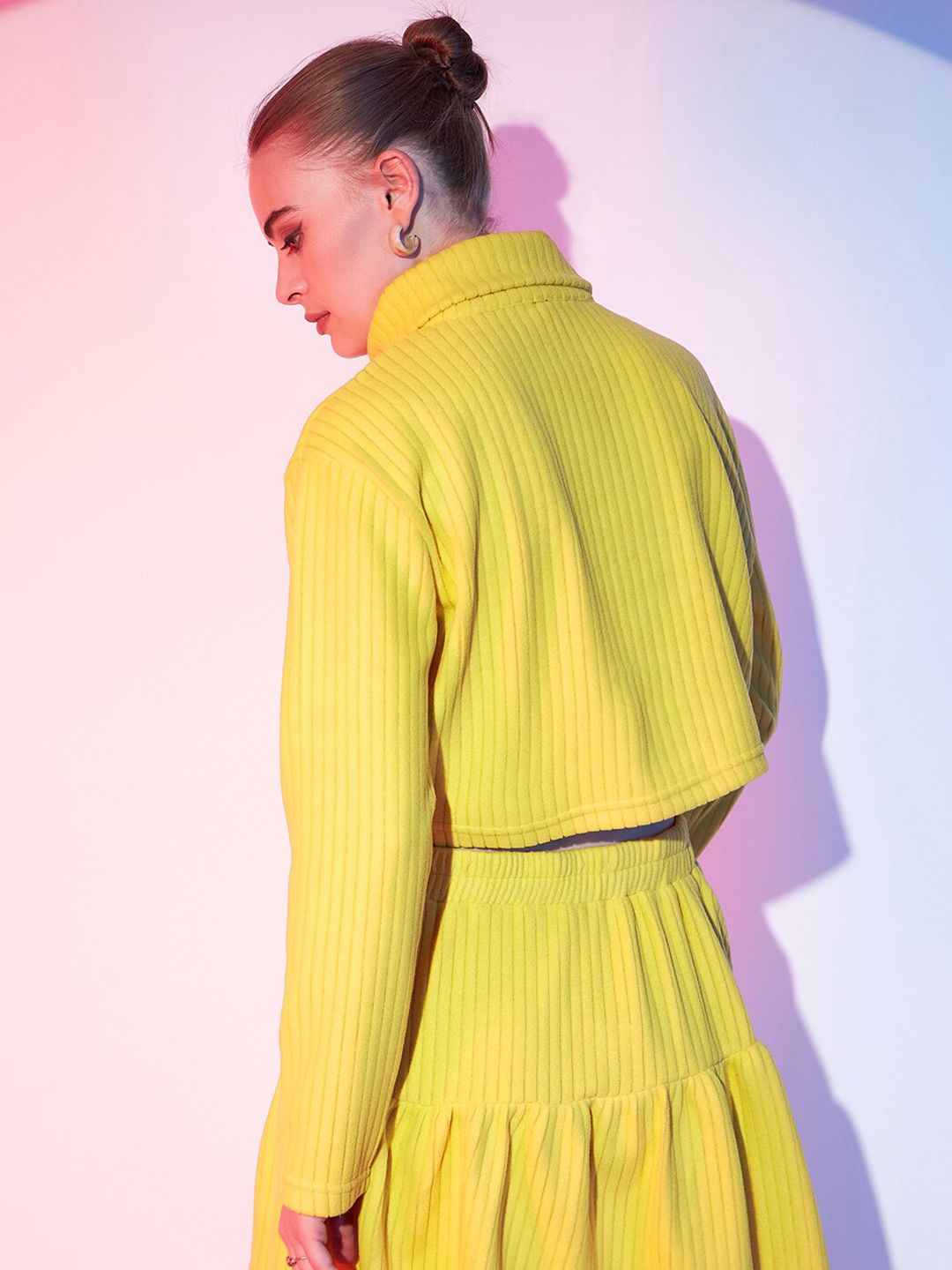 STREET 9 Knitted High Neck Crop Top
