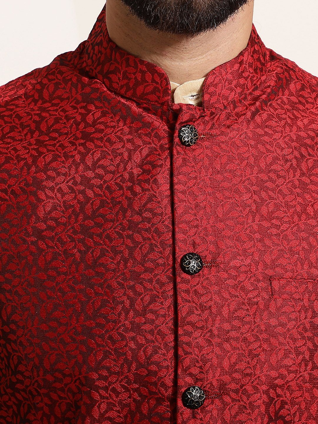 SOJANYA Lelaki Maroon & Motif Etnik Emas Jacquard Kurta dan Churidar dengan Jaket Nehru
