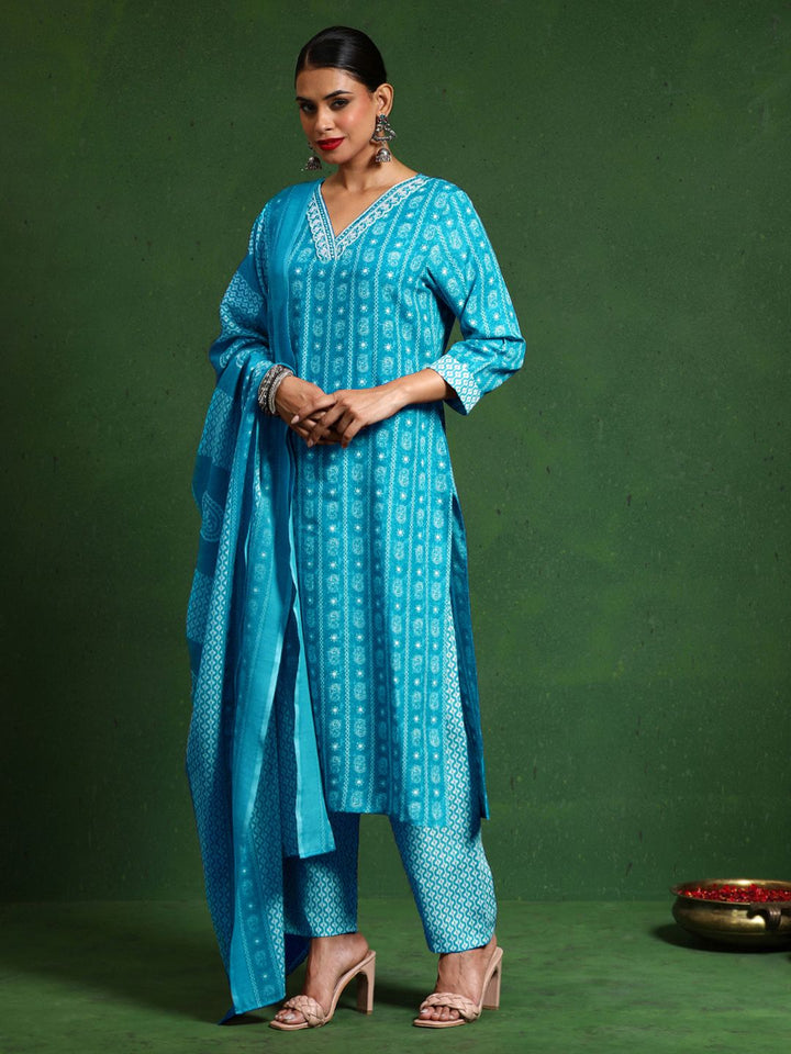 Varanga Women Floral Printed Regular Kurta with Trousers & With Dupatta