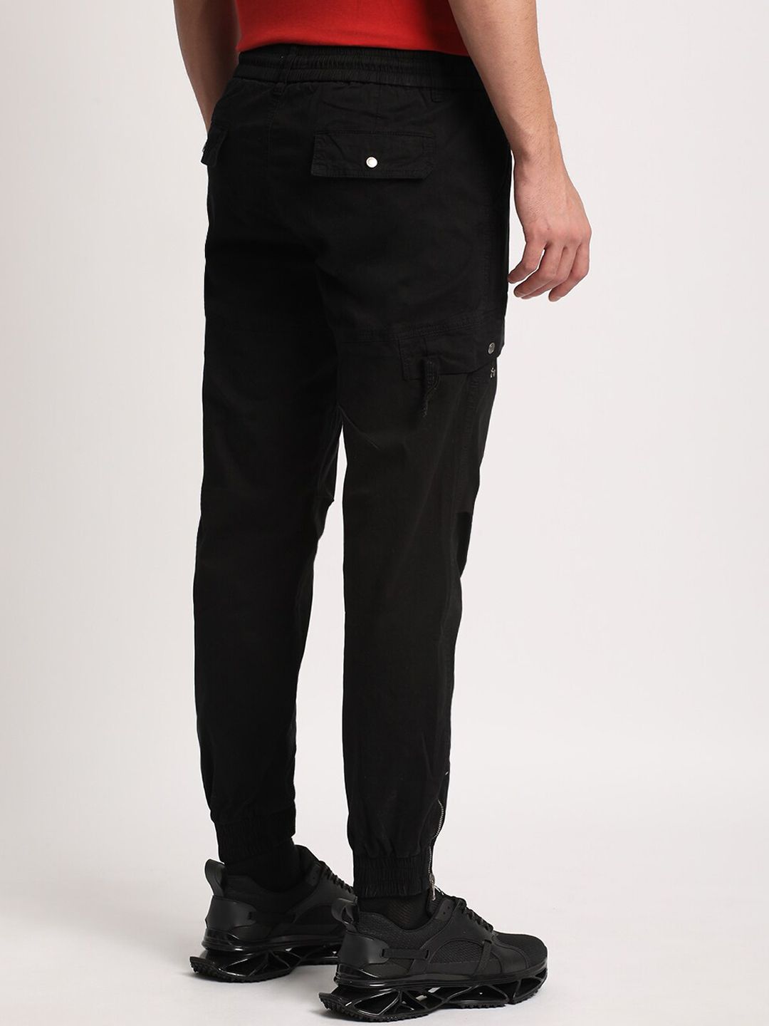 THE BEAR HOUSE Men Mid-Rise Easy Wash Regular Fit Cargos Trousers