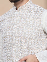 Anouk Cream Berwarna Bunga Sulam Benang Lurus Kerja Kapas Tulen Kurta & Churidar