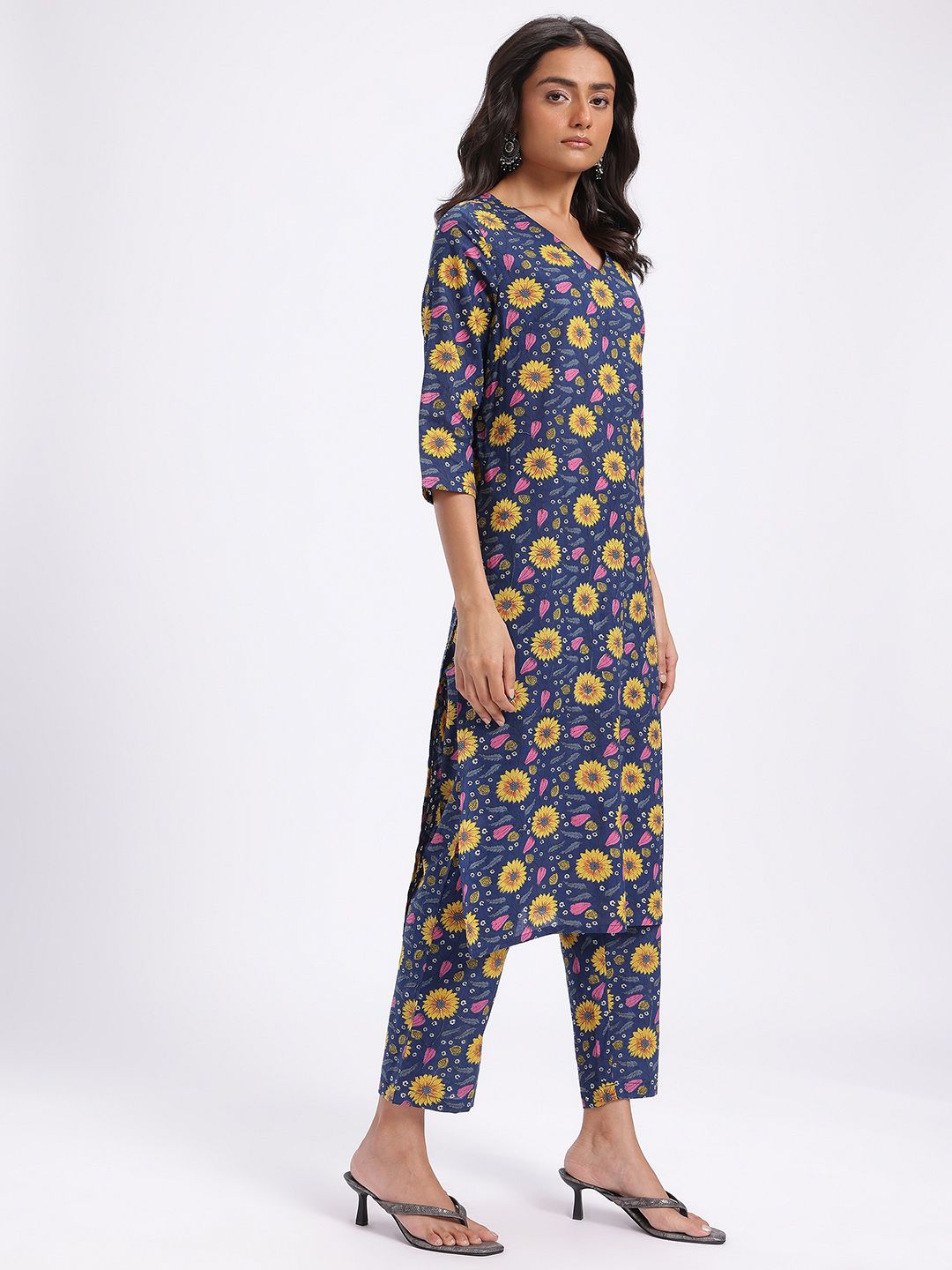 Anouk Floral Printed Pure Cotton Kurta with Trousers & Dupatta