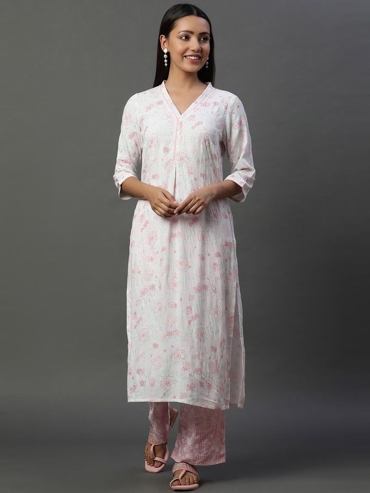 AURELIA  Floral Printed V-Neck Three-Quarter Sleeves Straight Kurta