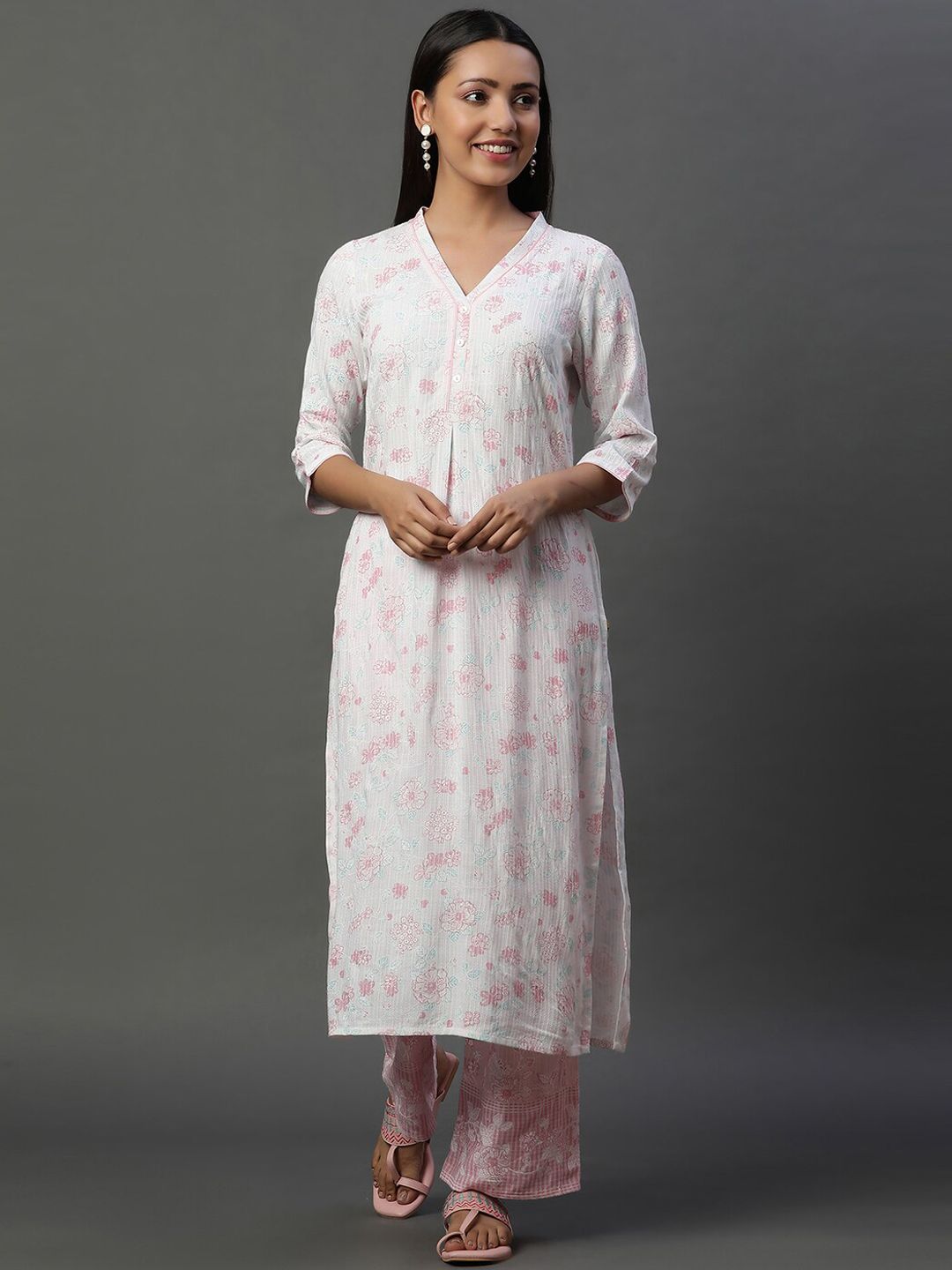 AURELIA  Floral Printed V-Neck Three-Quarter Sleeves Straight Kurta