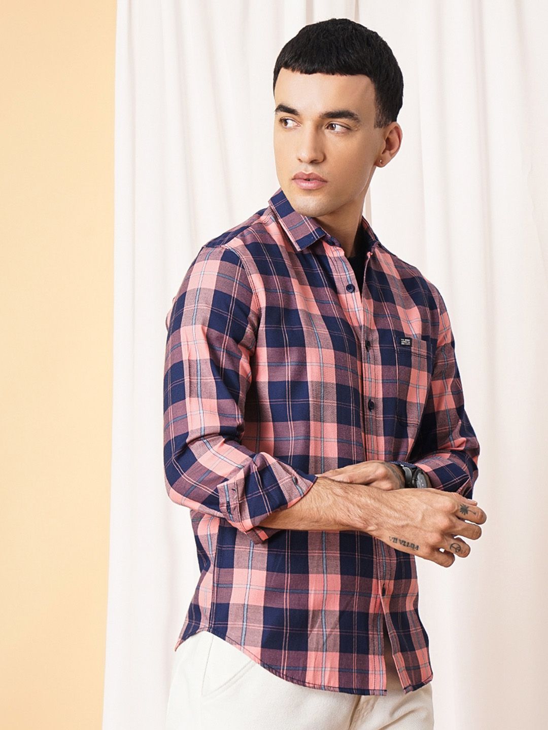 The Indian Garage Co Men Regular Fit Checked Casual Shirt
