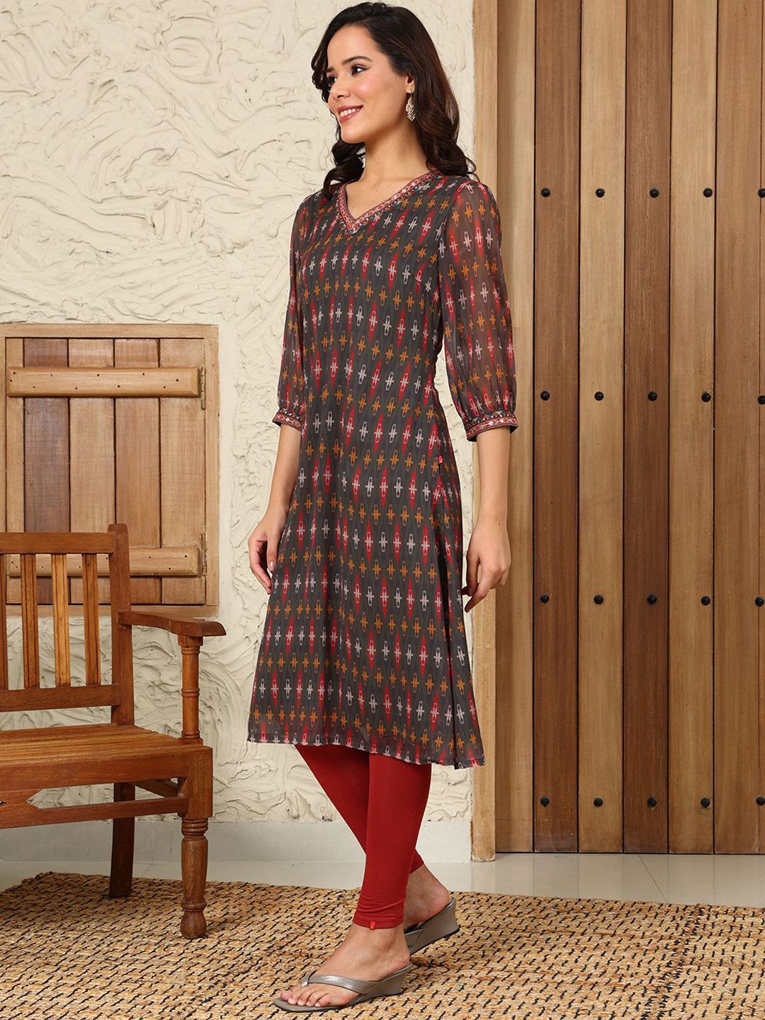 W Women Geometric Thread Work Kurta
