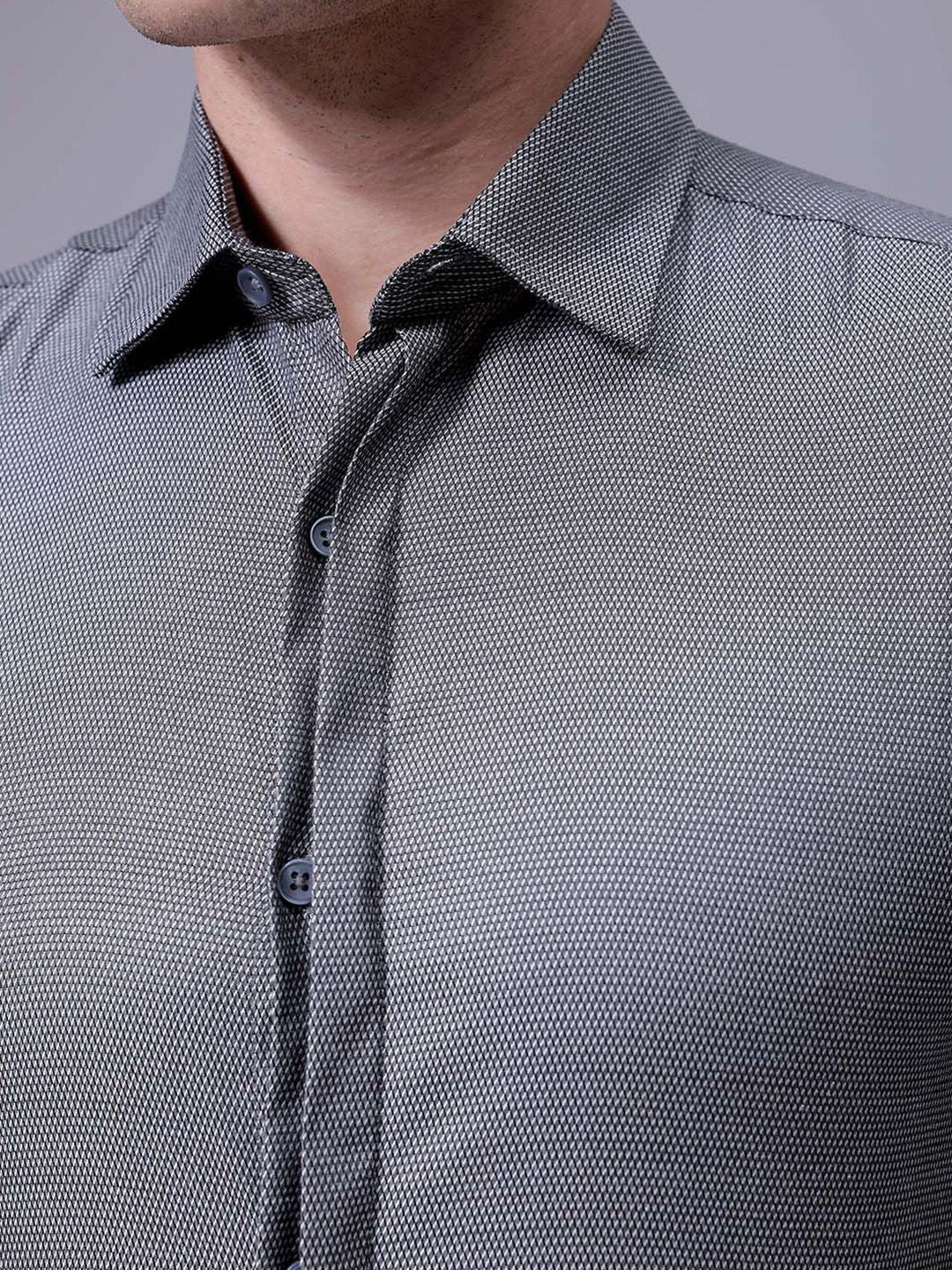 The Indian Garage Co. X Luxe Men Slim Fit Cutaway Collar Textured Formal Shirt