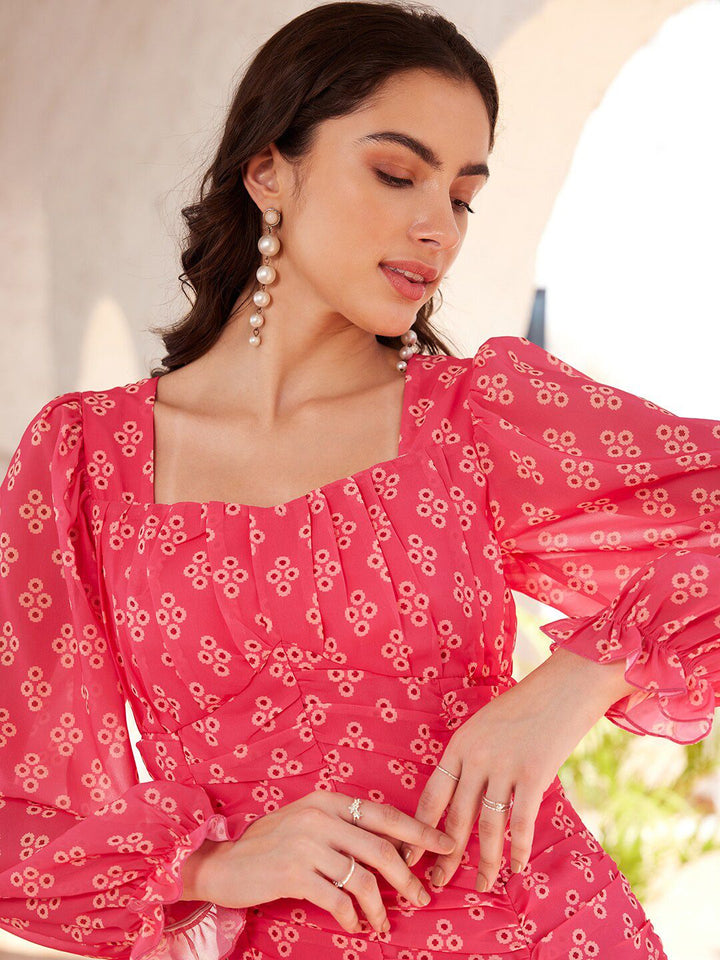 STREET 9 Floral Printed Georgette Square Neck Bodycon Dress