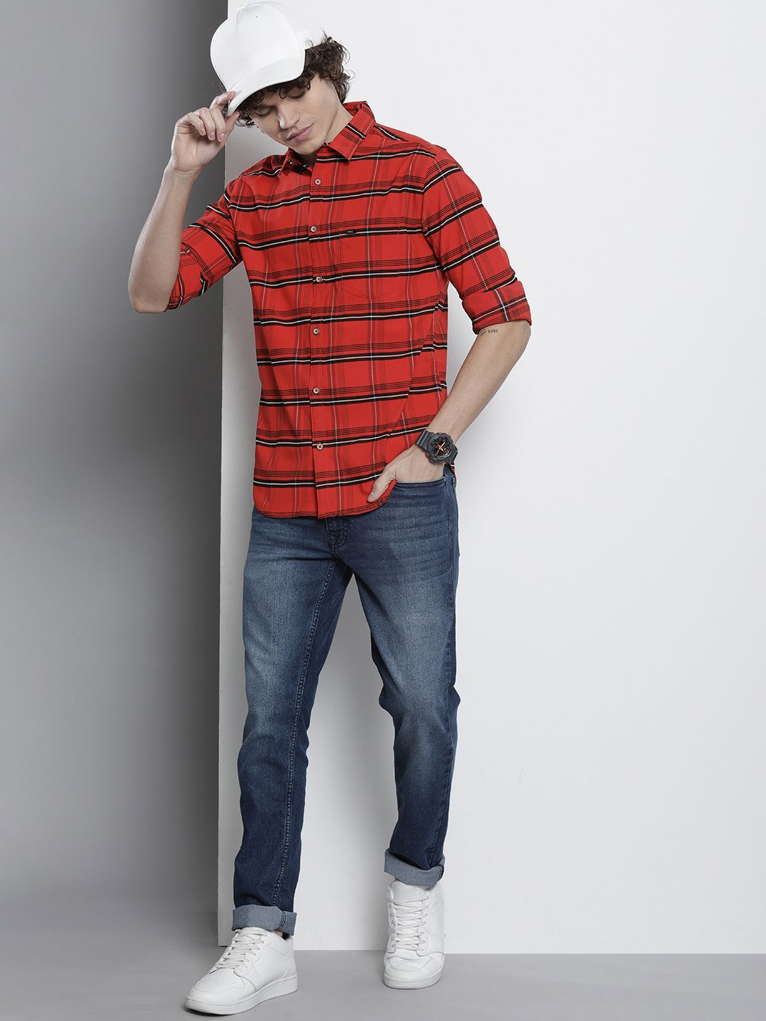 The Indian Garage Co Men Checked Casual Shirt