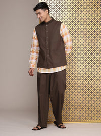 House of Pataudi Men Jashn Pure Cotton Kurta with Trousers & Jacket
