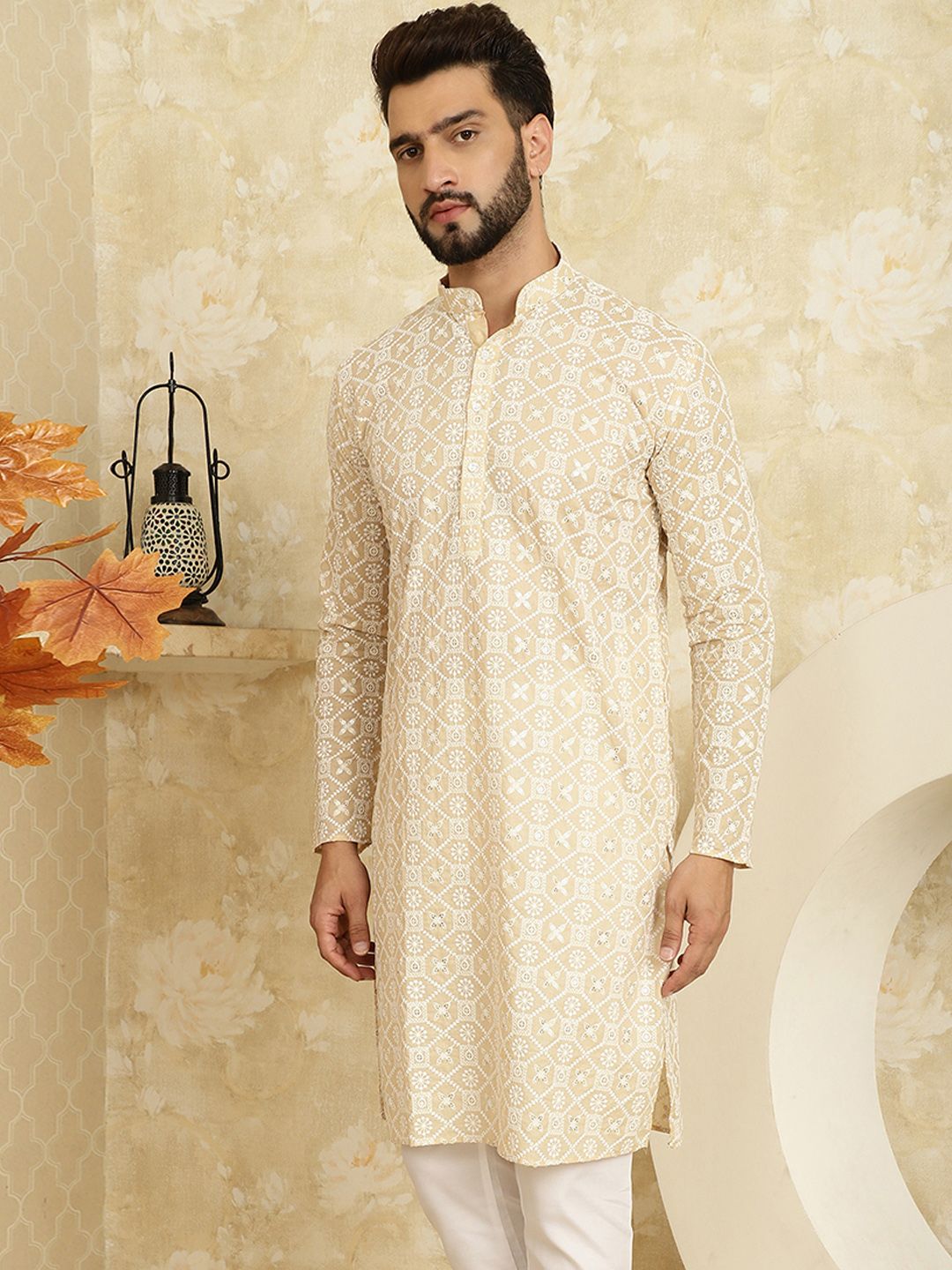 SOJANYA Men Beige Floral Embroidered Mirror Work Kurta