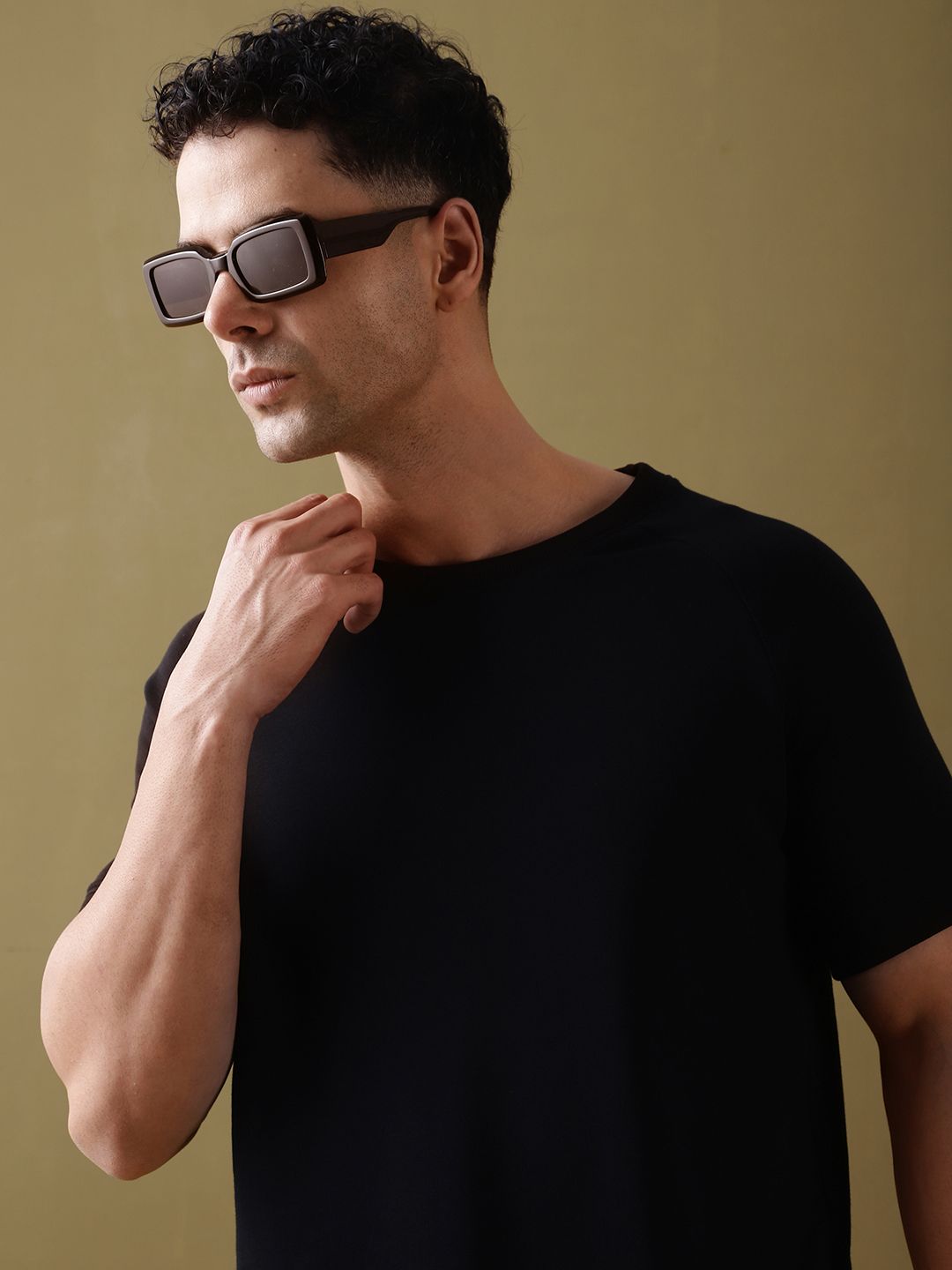 DILLINGER Men Colourblocked Ultra Soft Drapey Cotton Raglan T-Shirt