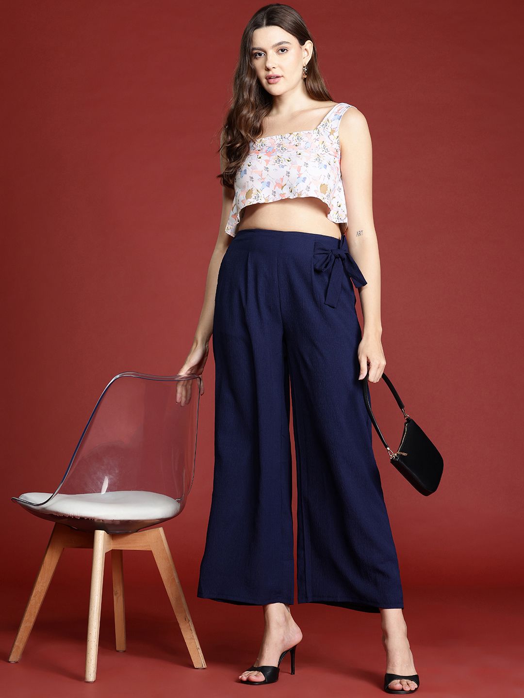 all about you Shoulder Straps Floral Print Crop Top