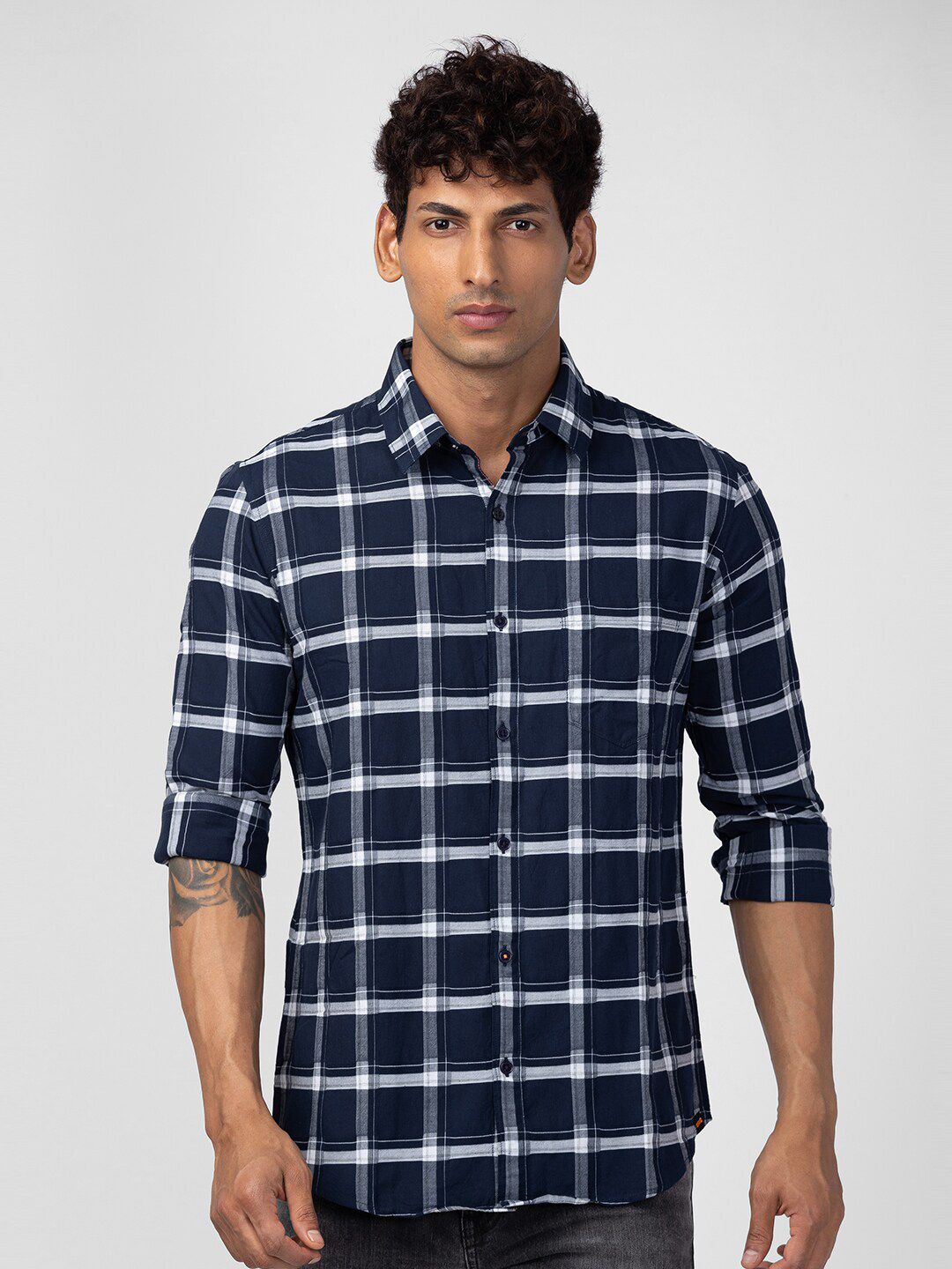 SPYKAR Men Windowpane Checked Casual Shirt