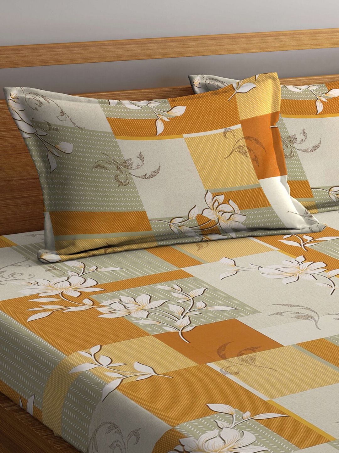 KLOTTHE Mustard-Yellow & White Floral-Printed 400TC Pure Cotton Fitted Double Bedsheet Set