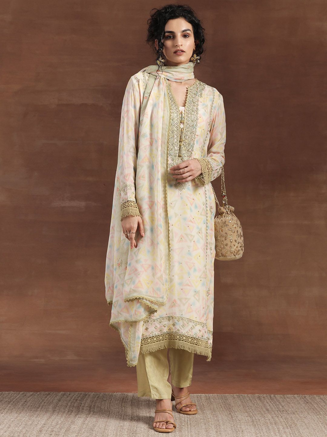 Libas Ethnic Motifs Printed Sweetheart Neck Long Sleeves Kurta Set
