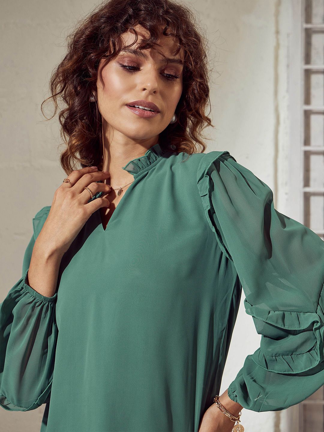 SASSAFRAS Sea Green V-Neck Puff Sleeves Ruffled Top