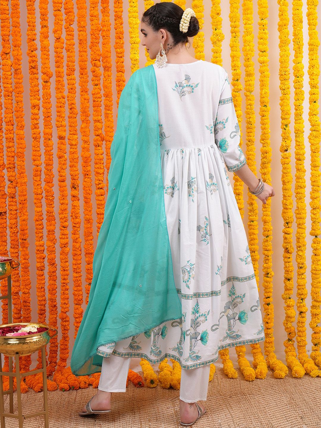 Vishudh White Floral Printed Empire Thread Work Pure Cotton Kurta with Trousers & Dupatta