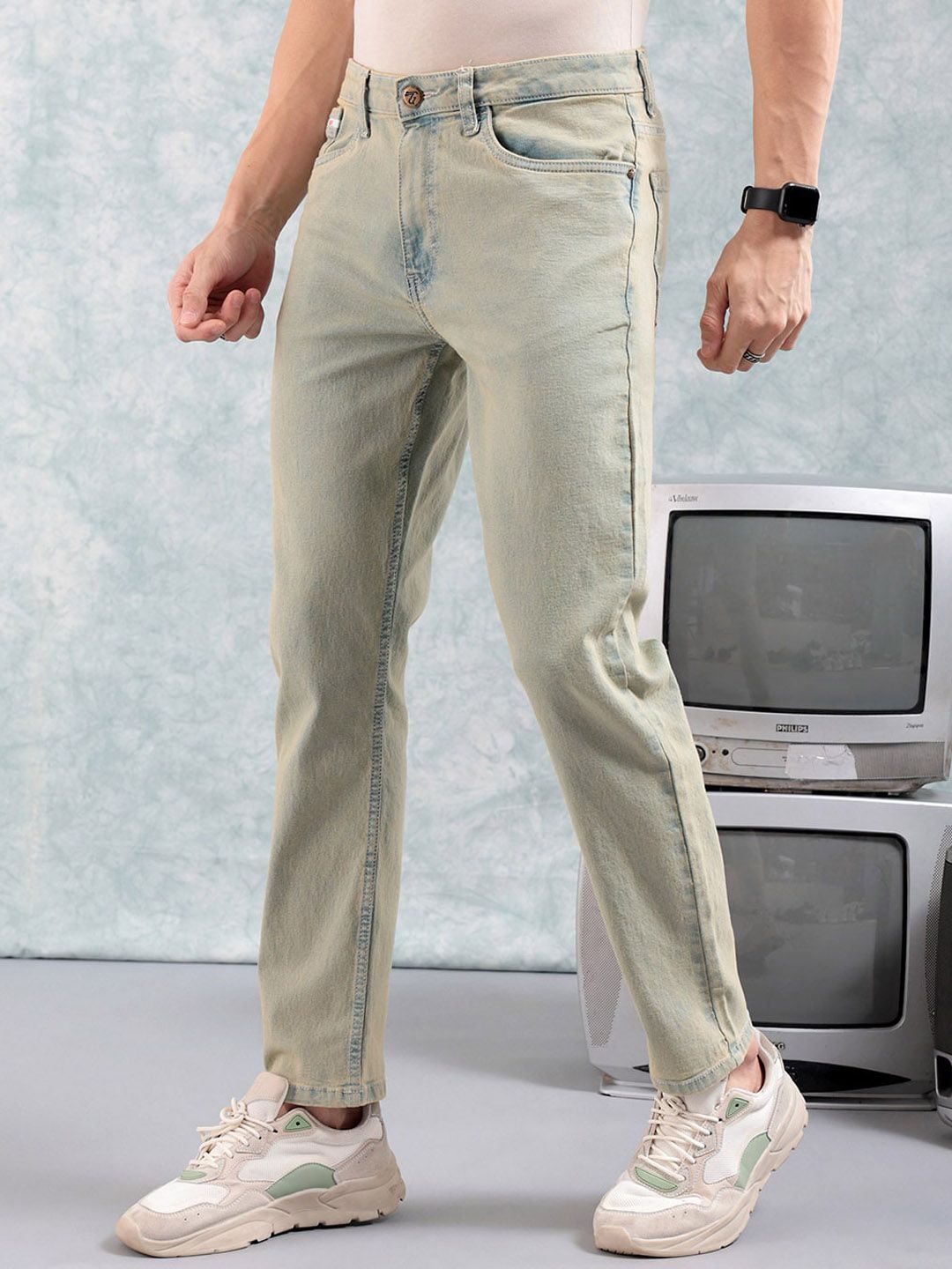 The Indian Garage Co Men Slim Fit Heavy Fade Jeans