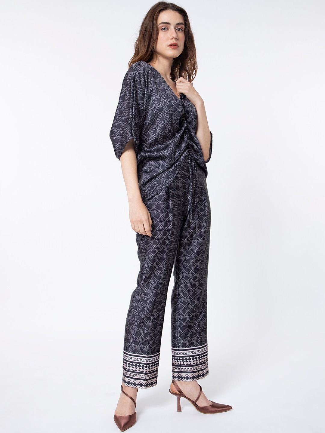 RAREISM Women Geometric Printed Slim Fit Pleated Trousers