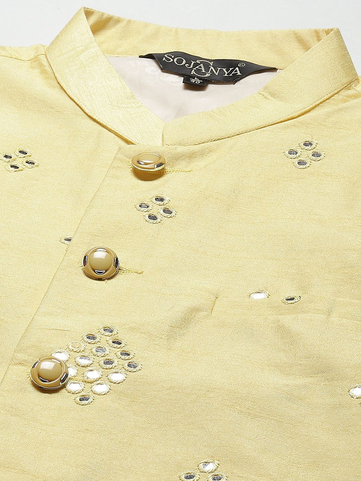 SOJANYA Men Woven Design Kurta with Churidar with Nehru Jacket