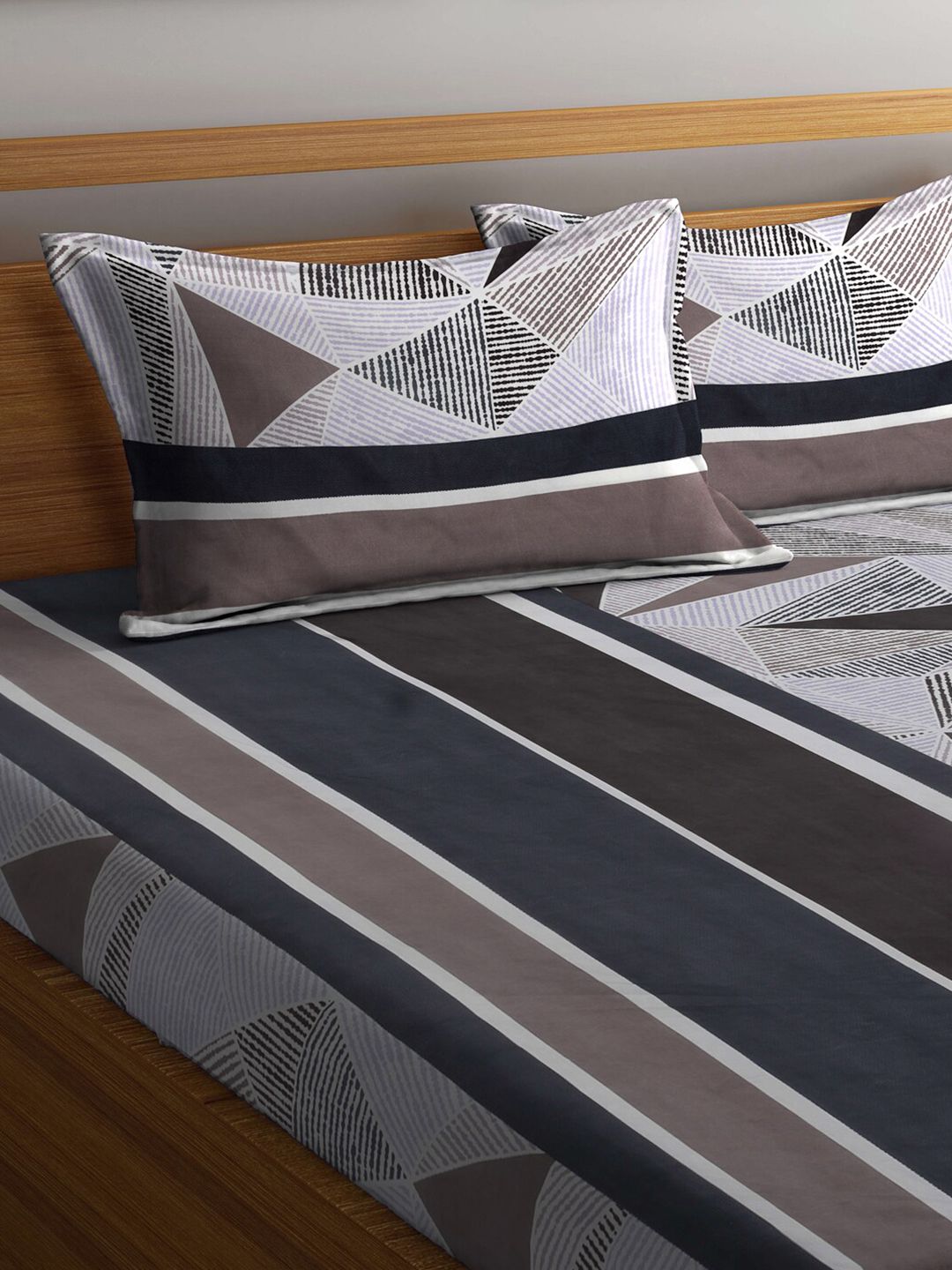 KLOTTHE Cadar Bercetak Geometrik Coklat Flat 300 TC King dengan 2 Sarung Bantal-250X220 sm