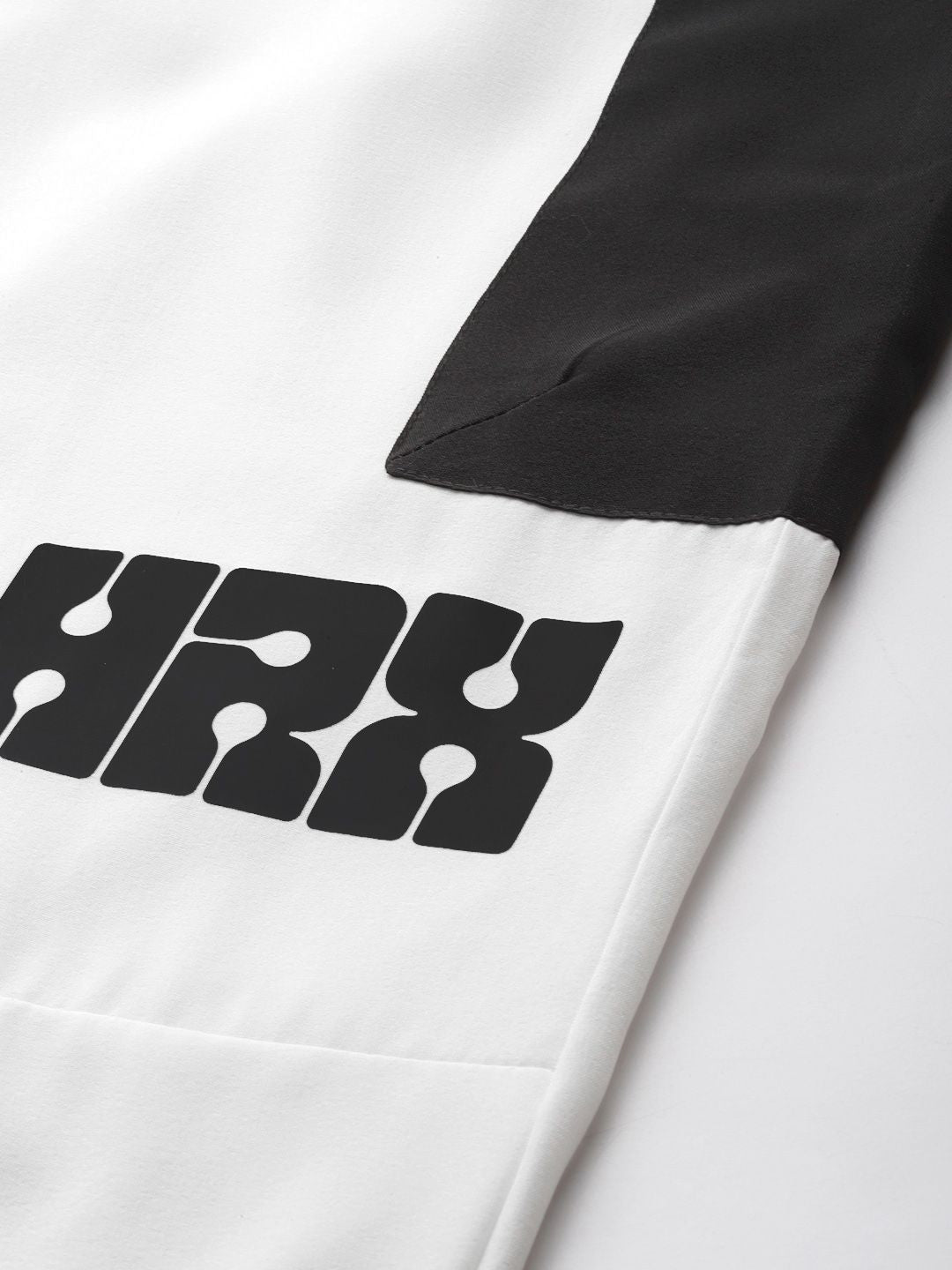 HRX by Hrithik Roshan Men Cargo Style Lifestyle Joggers
