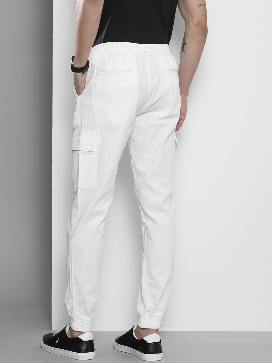 The Indian Garage Co Men White Slim Fit Cotton Joggers