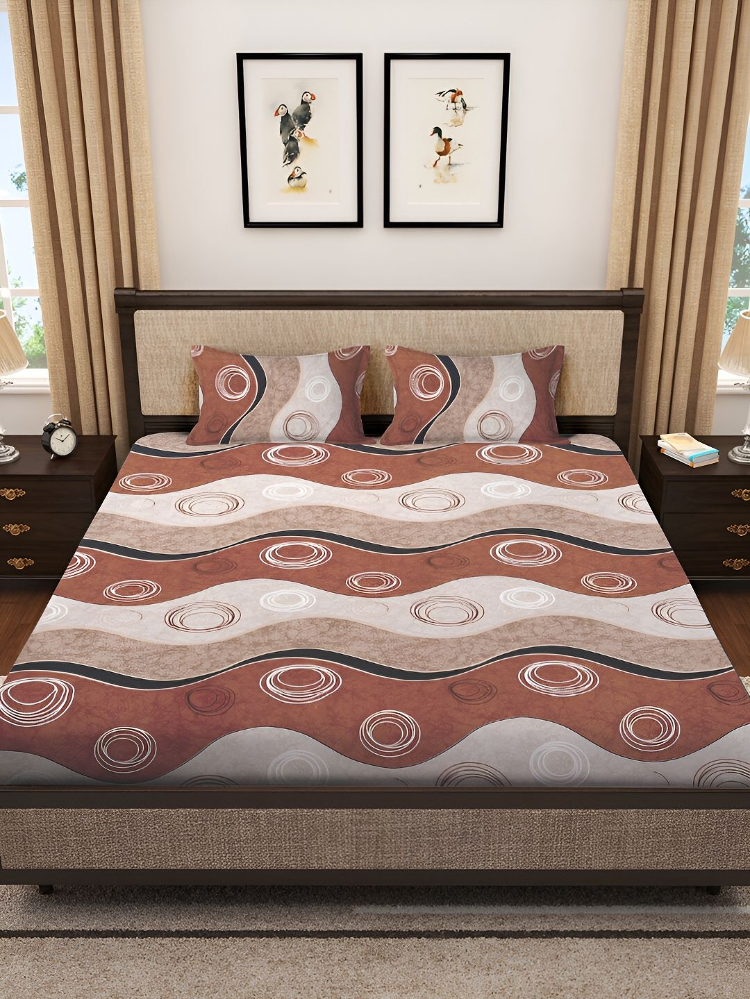 KLOTTHE Brown & Cream Geometric Printed 300 TC Fitted King Bedsheet With 2 Pillow Cover
