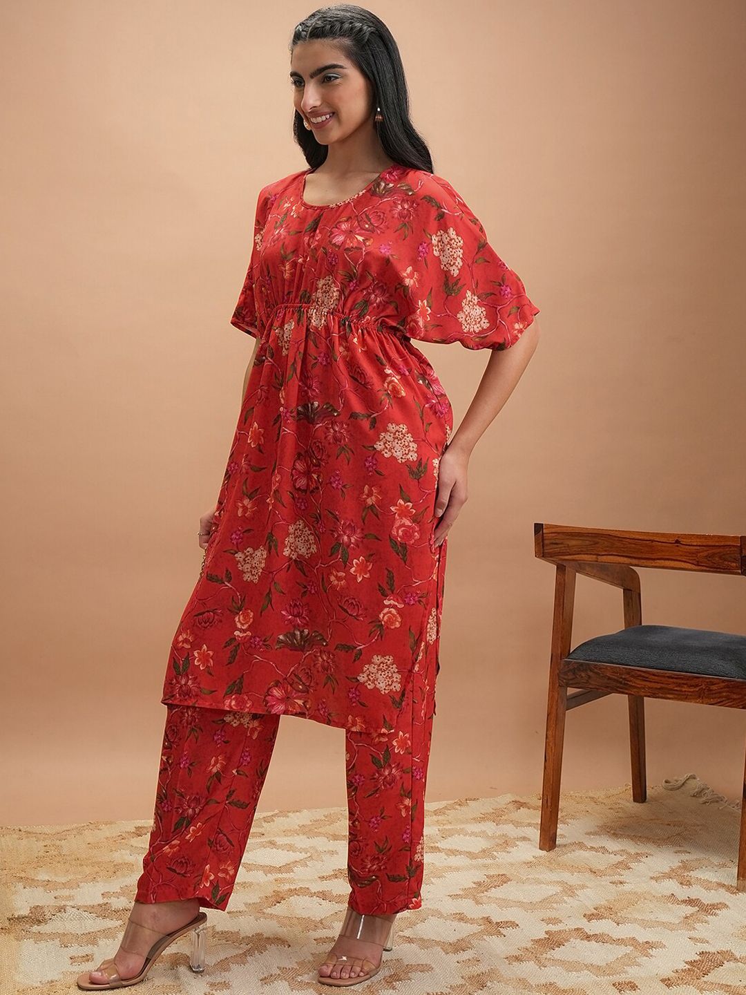 Vishudh Printed Round Neck Kaftan With Pants Co-Ords