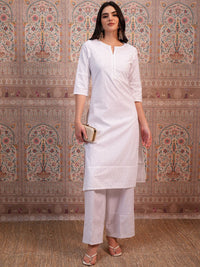 Vishudh White Ethnic Motifs Embroidered Thread Work Straight Kurta