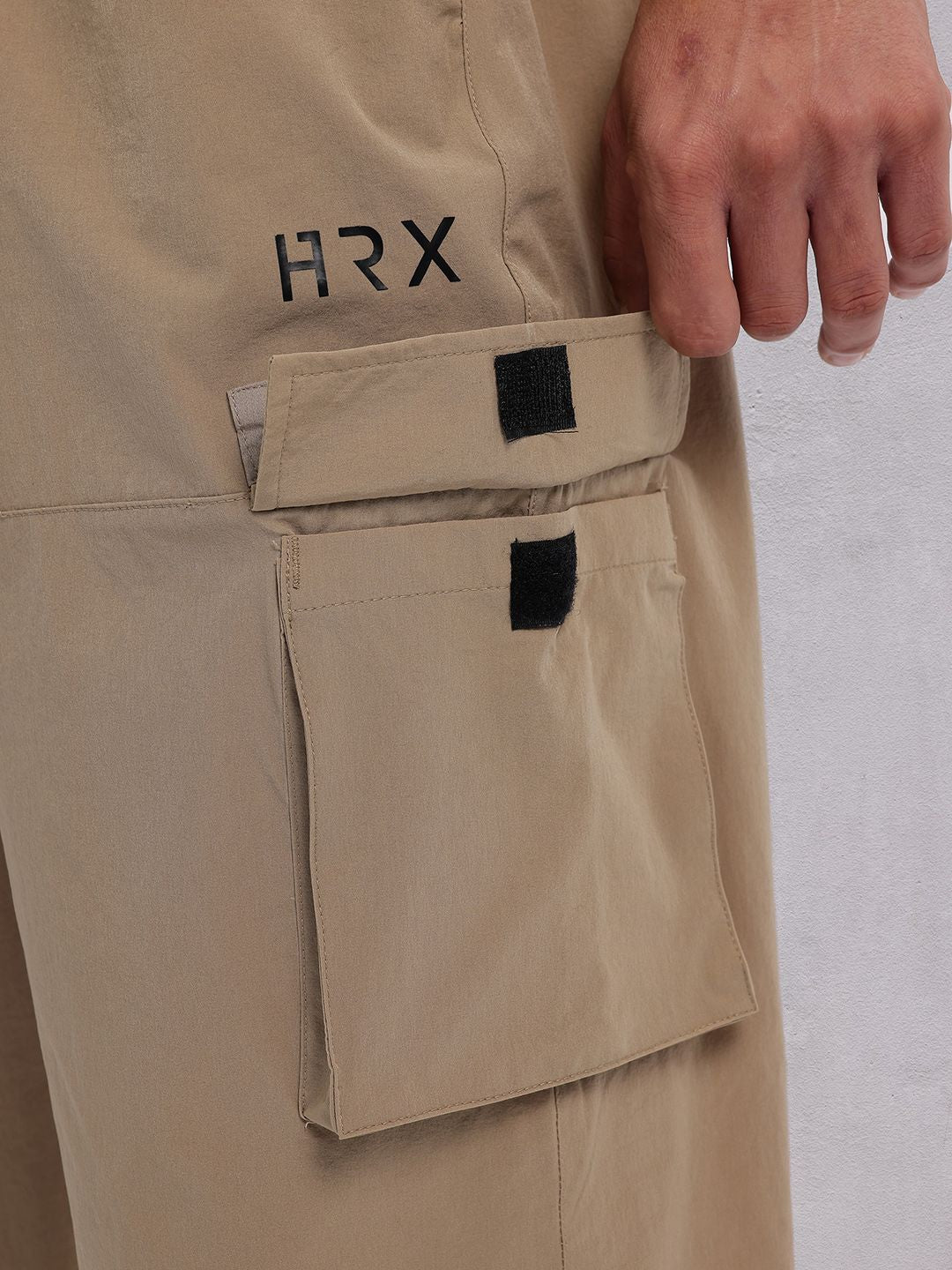 HRX by Hrithik Roshan Men Panelled Mid-Rise Lifestyle Cargo Style Joggers