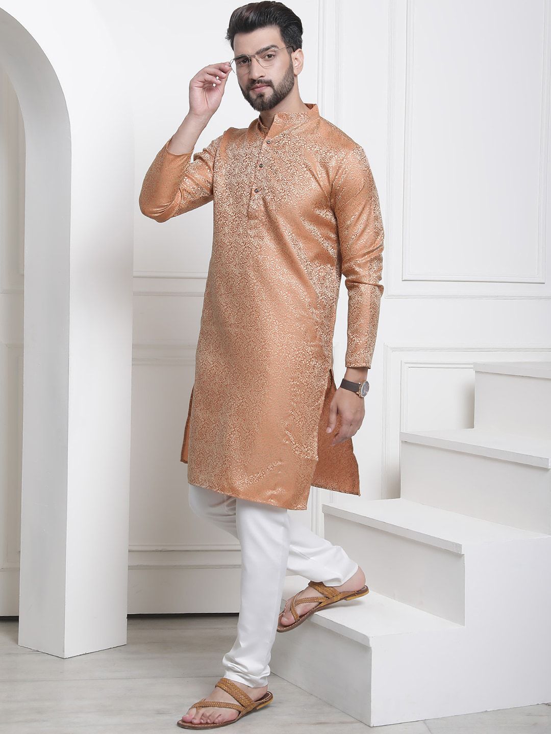 SOJANYA Kolar Pancaragam Motif Etnik Benang Kerja Kurta