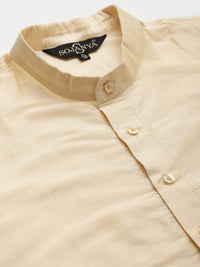 SOJANYA Men Cream Kurta dengan Jaket Churidar & Nehru