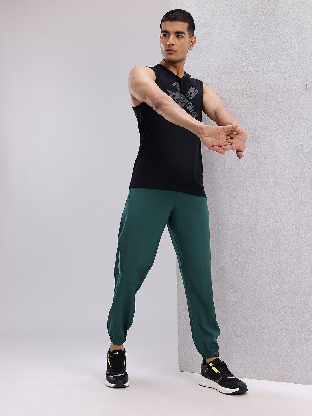 HRX by Hrithik Roshan Men Brand Logo Print Mid-Rise Training Joggers