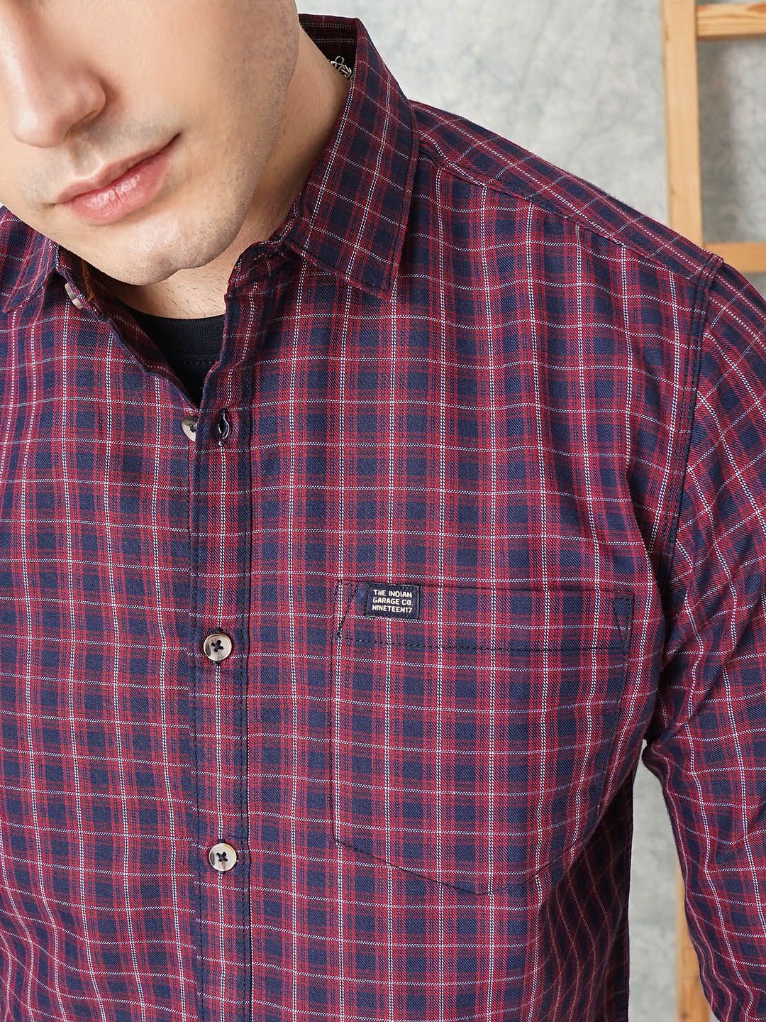 The Indian Garage Co Men Maroon & Navy Regular Fit Checked Casual Shirt