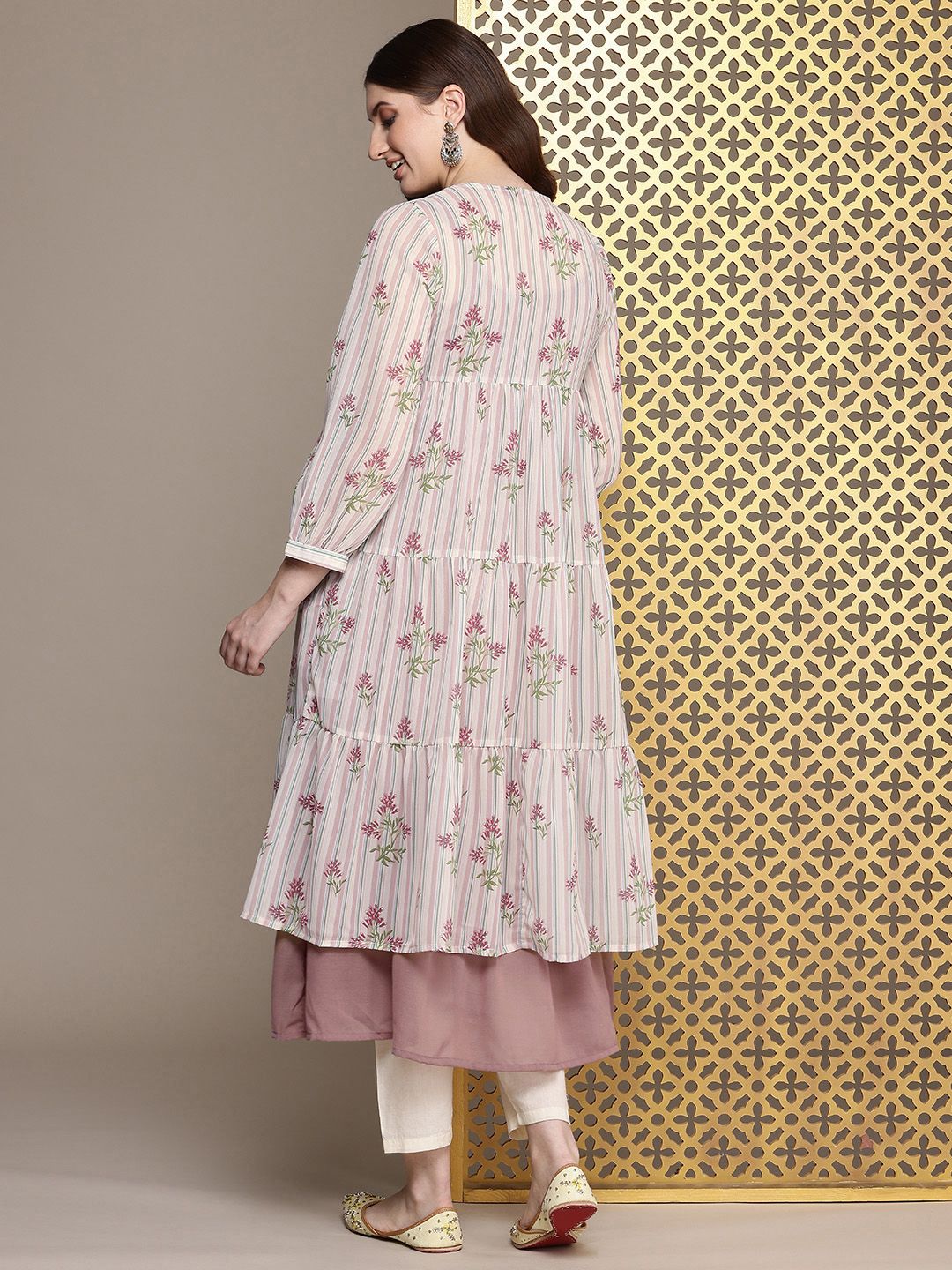 House of Pataudi Shoulder Straps A-Line Jashn Kurta Comes With Printed Jacket