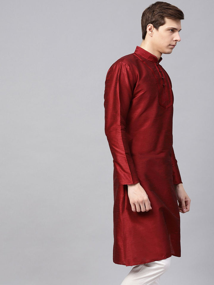SOJANYA Men Maroon Solid Straight Kurta