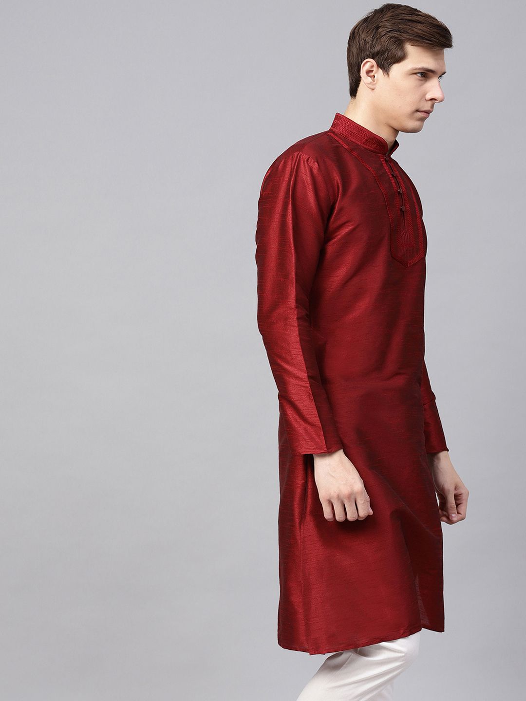 SOJANYA Men Maroon Solid Straight Kurta