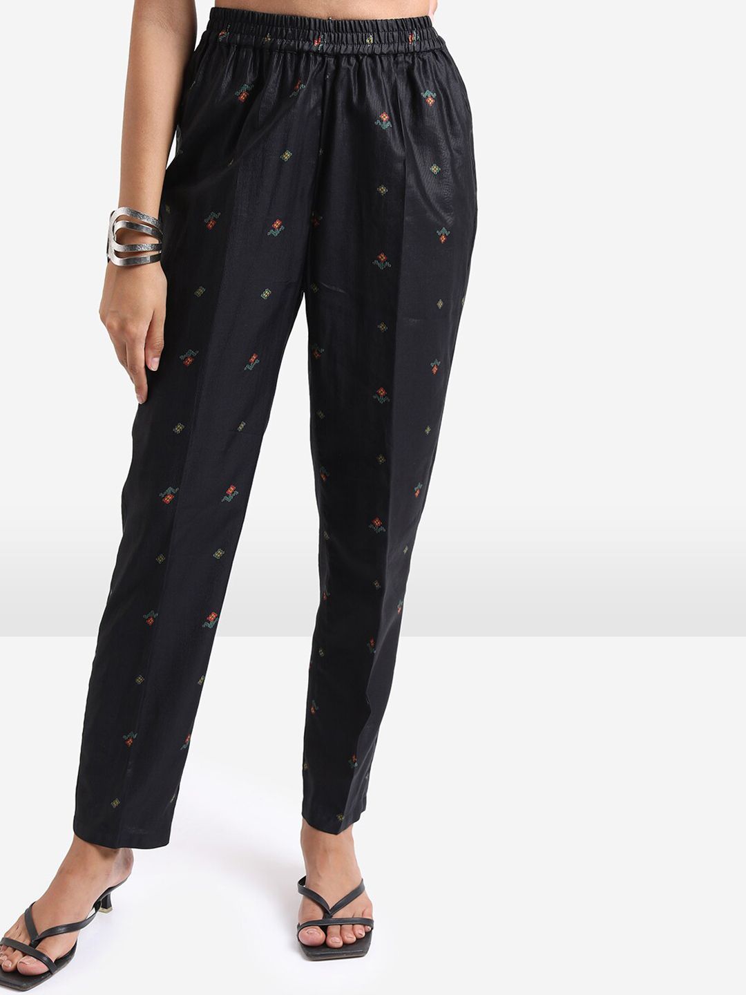 Vishudh Ethnic Motifs Printed Regular Kurta With Trousers & Dupatta