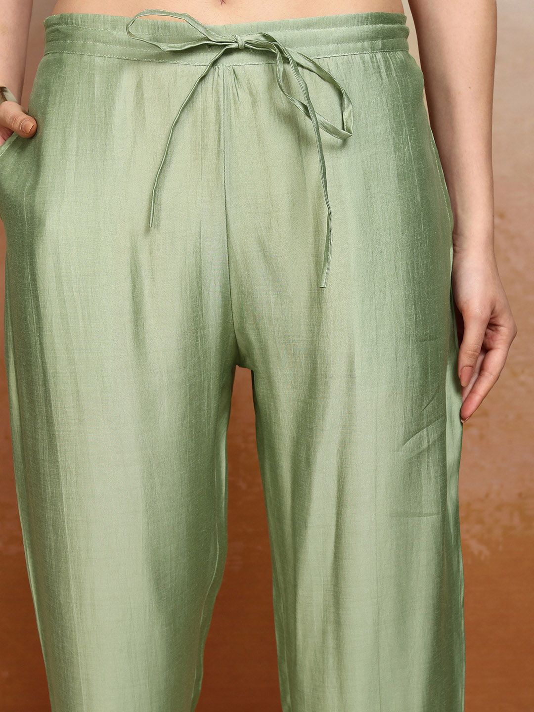 Vishudh Mandarin Collar Embroidered Kurta With Trouser