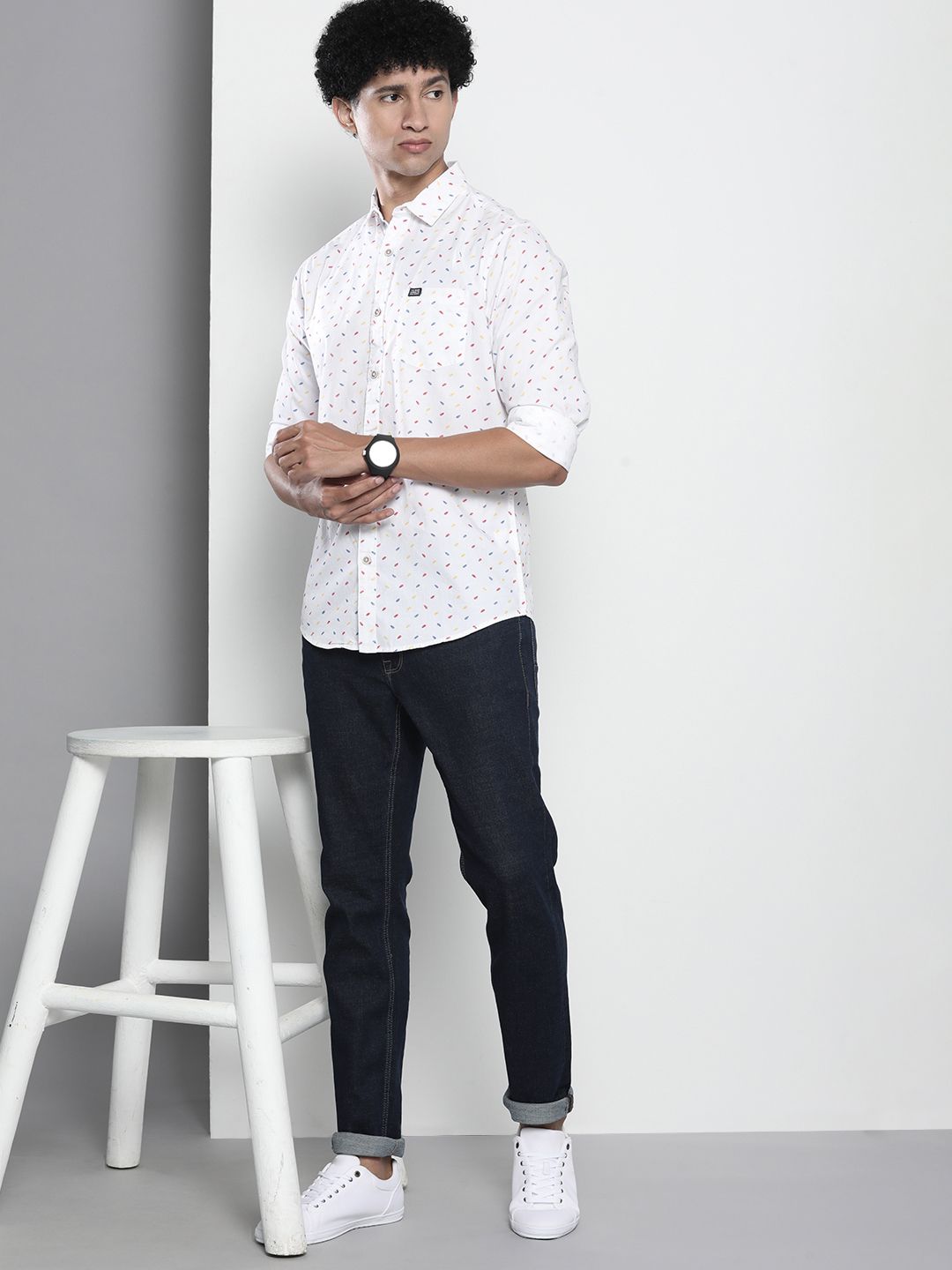 The Indian Garage Co Men White & Red Printed Pure Cotton Casual Shirt