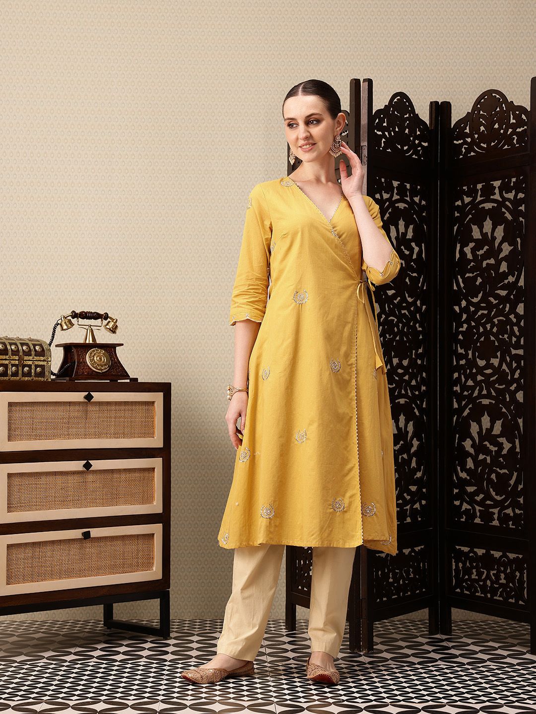 House of Pataudi Pure Cotton Floral Embroidered Sequinned Angrakha Jashn Kurta