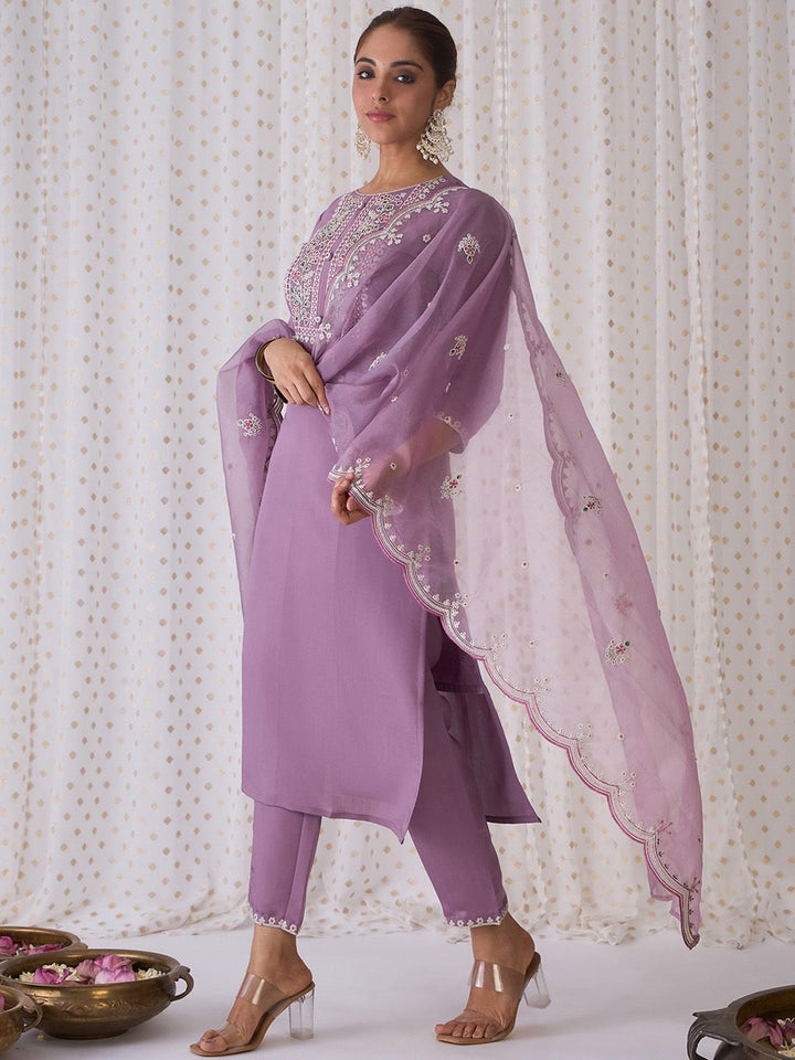 Indo Era Floral Embroidered Round Neck Thread Work Kurta with Trousers & Dupatta