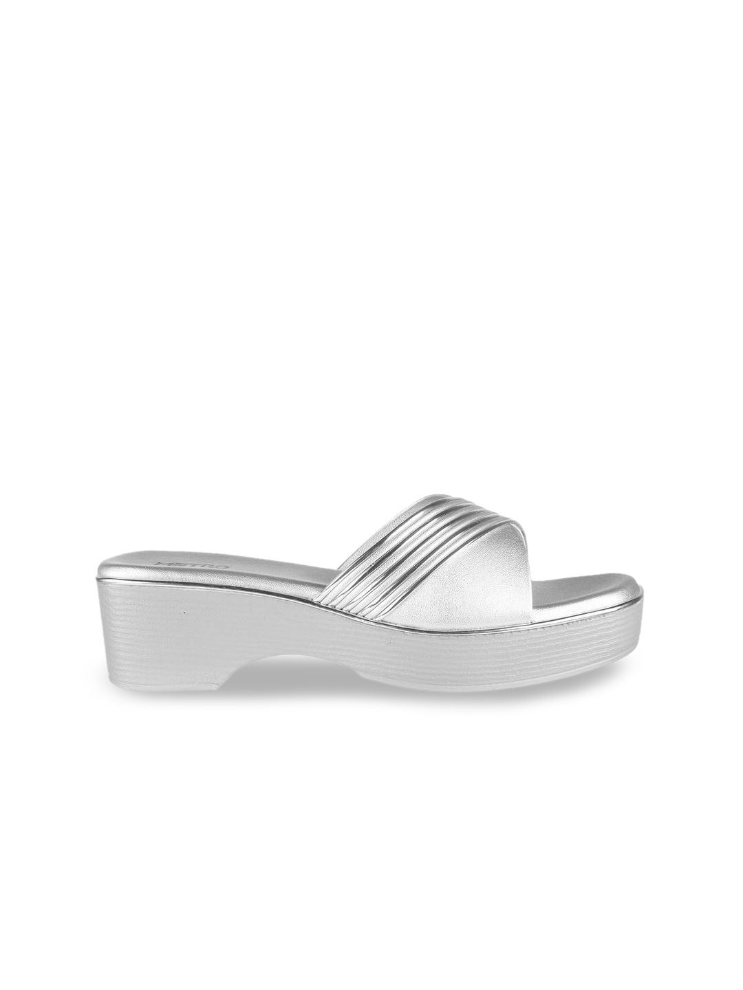 Metro Textured Platform Pumps with Bows