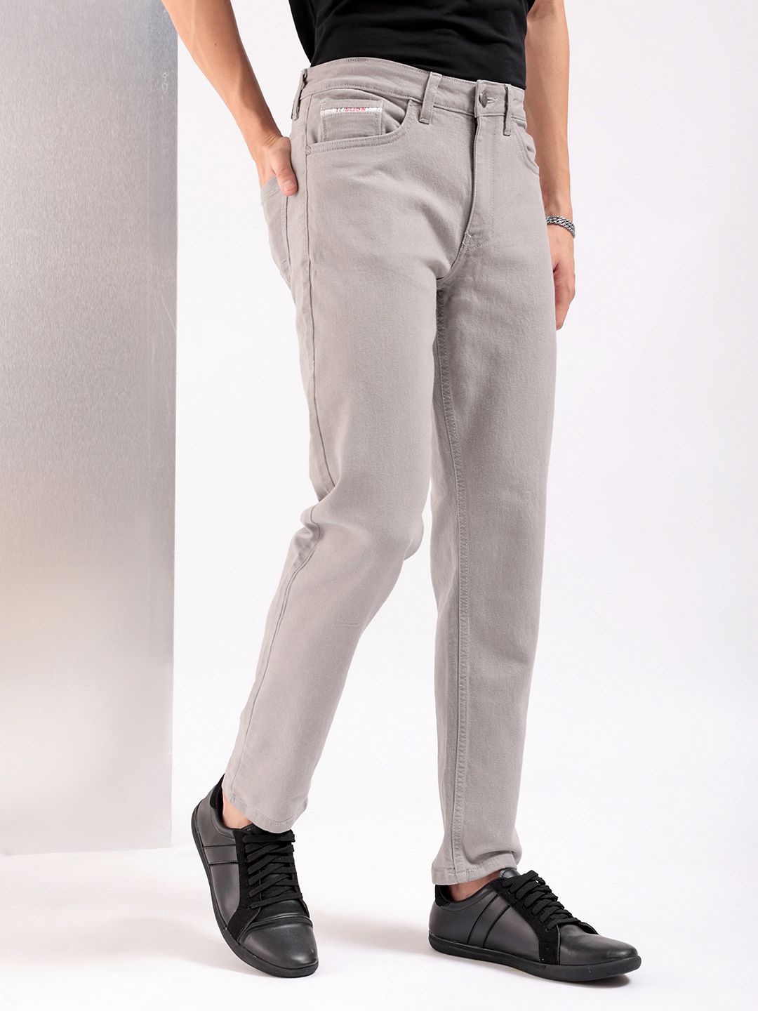 The Indian Garage Co Men Grey Slim Fit Mid-Rise Clean Look Jeans