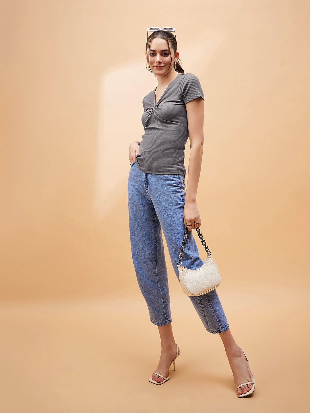 SASSAFRAS BASICS Ribbed V-Neck Fitted Cotton Top