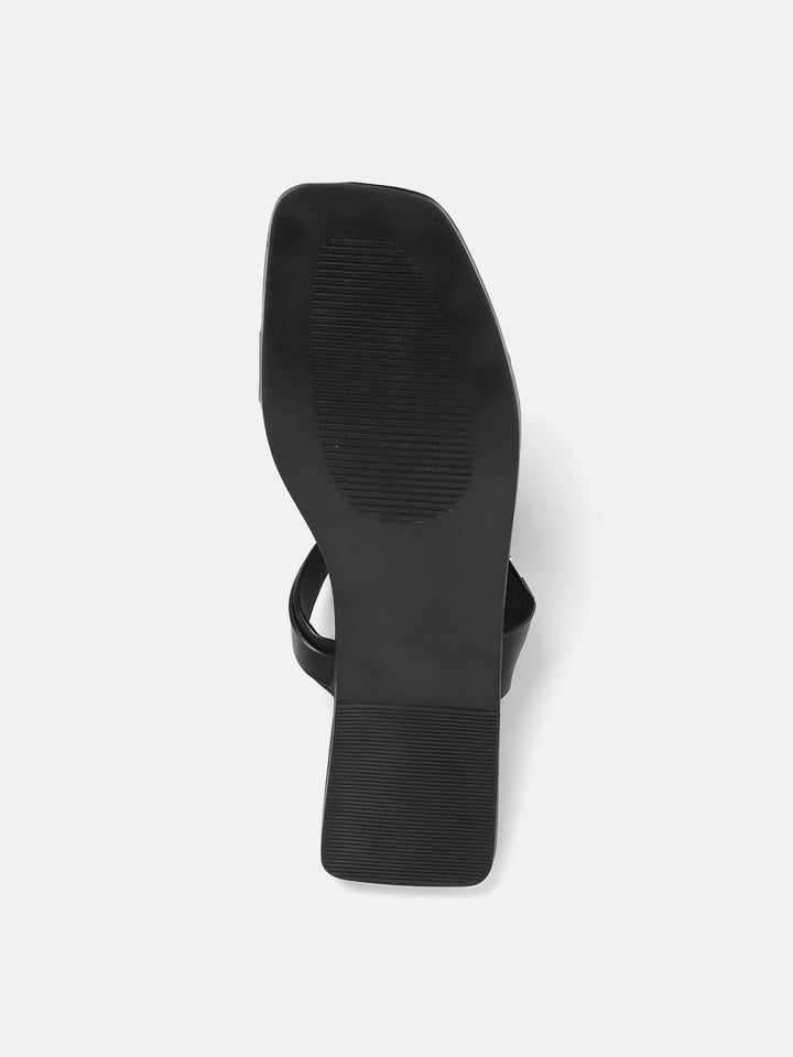 Lino Perros Women Open Toe Flats with Buckle Detail