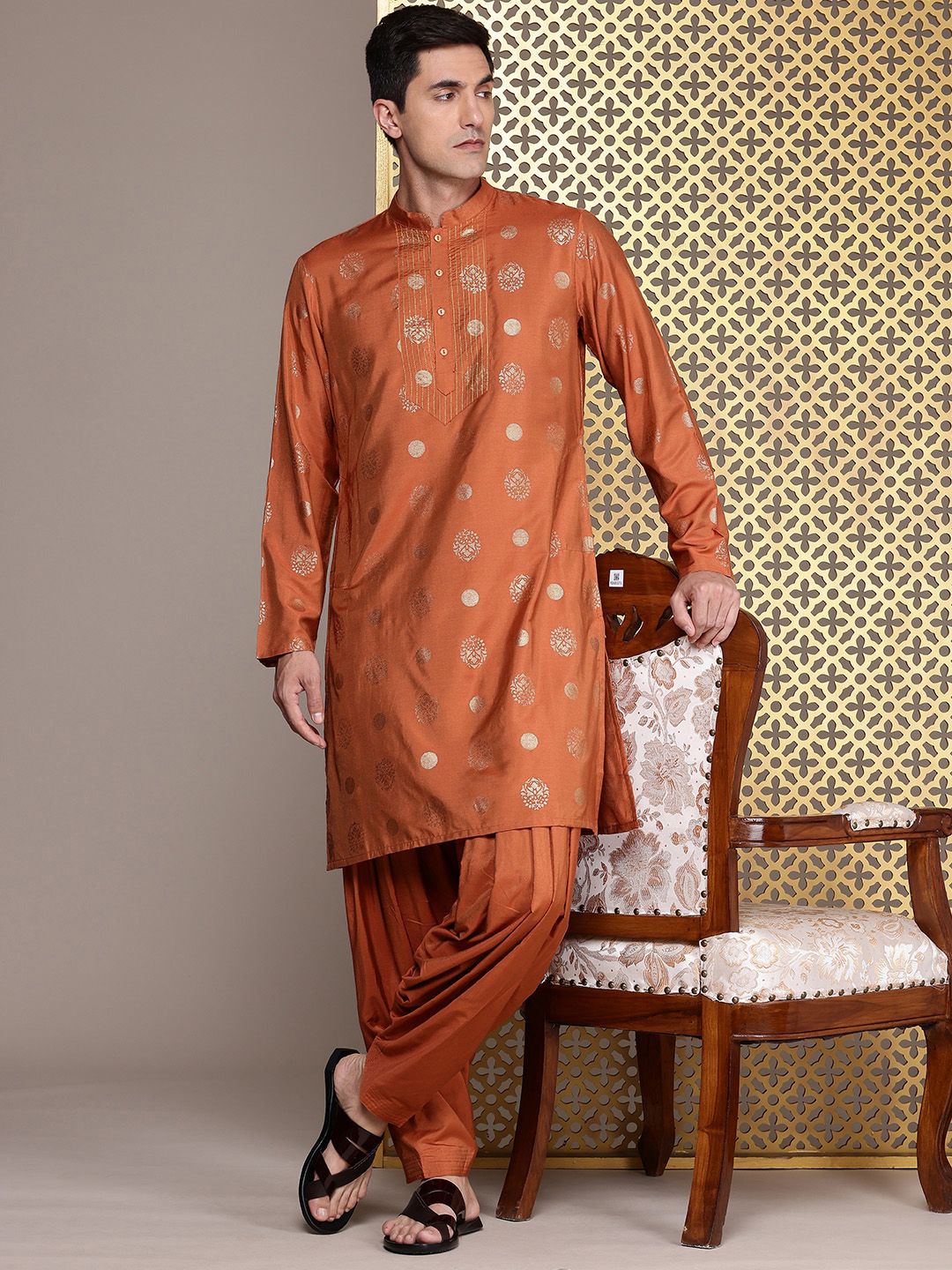 House of Pataudi Jashn Printed Kurta with Patiala